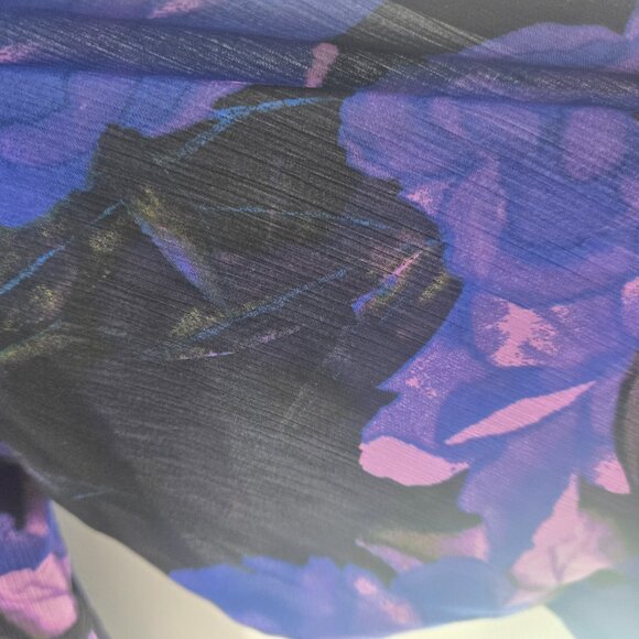 Cupcakes and Cashmere Black Purple Floral V-Neck Long Sleeved Large - Picture 6 of 11